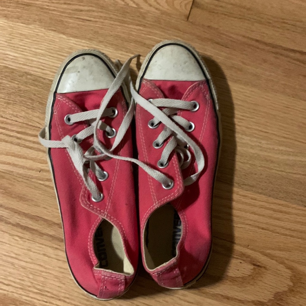 Chucks. Converse. All star.